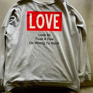 Sweatshirt